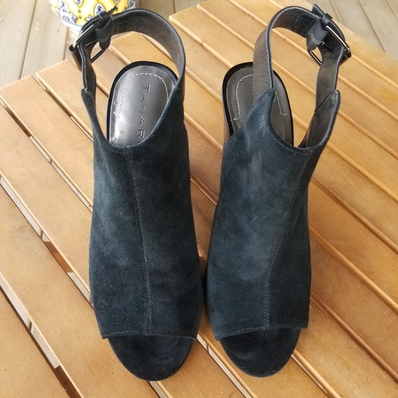 TAHARI Margaret Black Suede PeepToe Sandals Slingback Heels Women’s Size 7 M - Picture 3 of 11